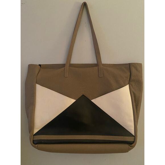 FACINE "The Carryall" Nude Leather Tote Bag - Picture 3 of 6